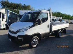 Bianco Usata 2015 Iveco Daily | 16.500 € (Buon prezzo)