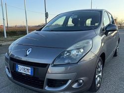 Grigio Usata 2011 Renault Scénic III Monovolume | 5300 € (Cara)