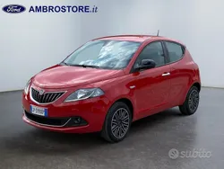Rosso Usata 2023 Lancia Ypsilon Gold Due volumi | 12.900 € (Buon prezzo)