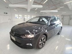 Grigio Usata 2021 VW Polo Comfortline Tre volumi | 10.950 € (Ottimo prezzo)