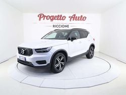 Glacier silver metallizzato Usata 2020 Volvo XC40 R-Design SUV | 22.900 € (Ottimo prezzo)