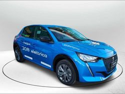 Blu vertigo Usata 2023 Peugeot e-208 Allure Due volumi | 17.900 € (Ottimo prezzo)