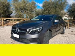 Grigio Usata 2017 Mercedes A200 Business Tre volumi | 11.800 € (Buon prezzo)