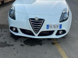 Bianco Usata 2016 Alfa Romeo Giulietta Exclusive Due volumi | 6000 € (Buon prezzo)