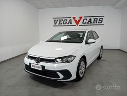 Bianco Usata 2023 VW Polo Life Tre volumi | 16.900 € (Ottimo prezzo)
