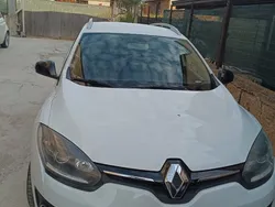 Usata 2015 Renault Mégane III Tre volumi | 5000 € (Buon prezzo)