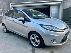 Argento Usata 2012 Ford Fiesta Titanium Tre volumi | 3900 € (Buon prezzo)