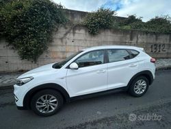 Bianco Usata 2017 Hyundai Tucson SUV | 15.700 € (Buon prezzo)