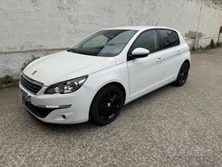 Bianco Usata 2016 Peugeot 308 Allure Tre volumi | 9950 € (Buon prezzo)