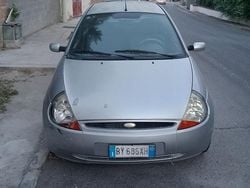 Grigio Usata 2002 Ford Ka Due volumi | 500 € (Buon prezzo)