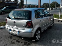Grigio Usata 2006 VW Polo Tre volumi | 1700 € (Ottimo prezzo)