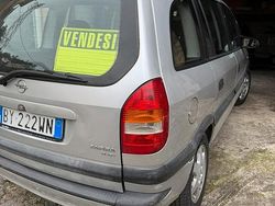 Usata 2001 Opel Zafira Monovolume | 1500 €