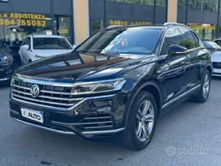 Nero Usata 2018 VW Touareg Advance SUV | 28.000 € (Buon prezzo)