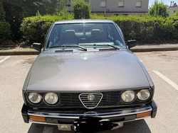 Grigio Usata 1984 Alfa Romeo Alfetta Quadrifoglio Tre volumi | 11.500 €