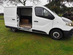 Usata 2015 Renault Trafic Monovolume | 9900 € (Ottimo prezzo)