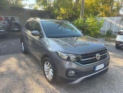Grigio scuro metallizzato Usata 2019 VW T-Cross Style SUV | 15.200 € (Buon prezzo)
