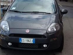 Grigio Usata 2013 Fiat Punto Lounge Tre volumi | 7000 € (Buon prezzo)