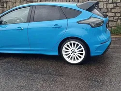 Blu/azzurro Usata 2018 Ford Focus RS Tre volumi | 43.000 € (Molto cara)