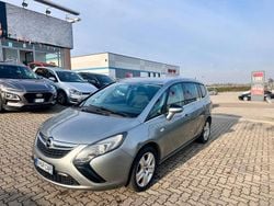 Argento Usata 2015 Opel Zafira Tourer Monovolume | 4500 € (Super prezzo)