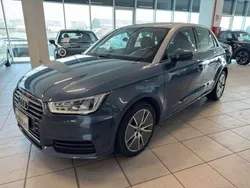 Blu Usata 2016 Audi A1 Due volumi | 13.900 € (Buon prezzo)