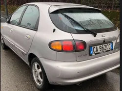 Argento Usata 2002 Chevrolet Lanos SX Tre volumi | 1200 €
