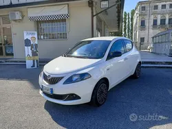 Bianco Usata 2022 Lancia Ypsilon Gold Due volumi | 12.490 € (Buon prezzo)