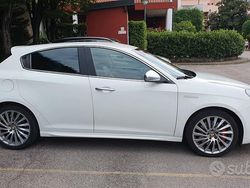 Bianco Usata 2012 Alfa Romeo Giulietta Due volumi | 7500 € (Buon prezzo)