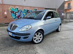 Blu Usata 2004 Lancia Ypsilon Due volumi | 1299 € (Buon prezzo)