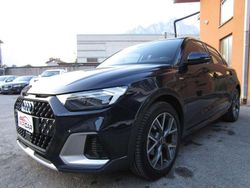 Navarra blue metallic Usata 2022 Audi A1 S-Line Tre volumi | 18.999 € (Super prezzo)