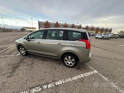 Usata 2011 Peugeot 5008 Tre volumi | 4000 € (Ottimo prezzo)