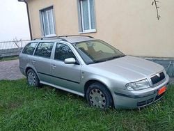Grigio Usata 2003 Skoda Octavia Station wagon | 700 €