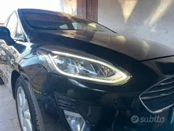 Usata 2018 Ford Fiesta Vignale Due volumi | 9500 € (Buon prezzo)