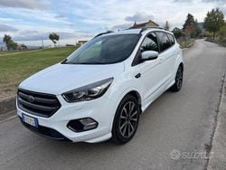 Bianco Usata 2019 Ford Kuga ST-Line SUV | 15.990 € (Cara)