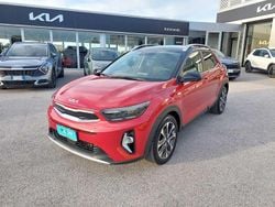 Rosso Usata 2022 Kia Stonic Style SUV | 16.400 € (Buon prezzo)