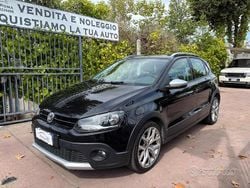 Nero Usata 2016 VW Polo Cross Due volumi | 9890 € (Buon prezzo)