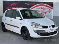 Bianco Usata 2008 Renault Scénic II Monovolume | 1900 € (Ottimo prezzo)