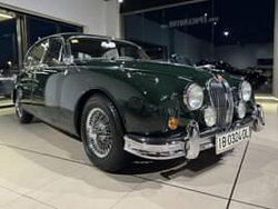 Verde Usata 1962 Jaguar MK II Tre volumi | 29.500 €
