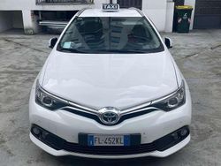Bianco Usata 2017 Toyota Auris Hybrid Station wagon | 9900 € (Buon prezzo)