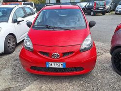 Rosso Usata 2006 Toyota Aygo Due volumi | 2500 € (Buon prezzo)