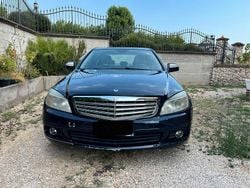 Blu Usata 2008 Mercedes C220 Elegance Tre volumi | 4000 € (Buon prezzo)