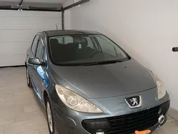 Usata 2007 Peugeot 307 Tre volumi | 1300 €