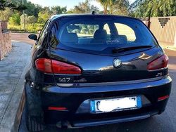 Usata 2005 Alfa Romeo 147 Progression Due volumi | 1500 € (Buon prezzo)