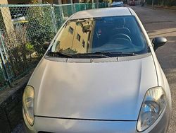 Grigio Usata 2010 Fiat Punto Due volumi | 2950 € (Buon prezzo)