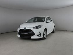 Bianco Usata 2022 Toyota Yaris Hybrid Business Edition Tre volumi | 16.200 € (Ottimo prezzo)
