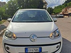 Usata 2014 VW up! Highline Due volumi | 5200 € (Buon prezzo)