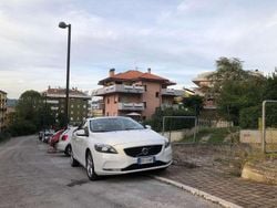 Usata 2016 Volvo V40 Station wagon | 4700 € (Buon prezzo)