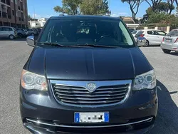 Usata 2014 Lancia Voyager Monovolume | 9900 € (Buon prezzo)