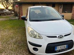 Bianco Usata 2010 Hyundai i10 Due volumi | 2700 € (Buon prezzo)