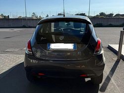 Grigio Usata 2012 Lancia Ypsilon Due volumi | 5200 € (Buon prezzo)