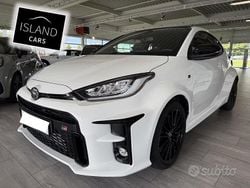 Bianco Usata 2021 Toyota Yaris Tre volumi | 36.900 € (Buon prezzo)